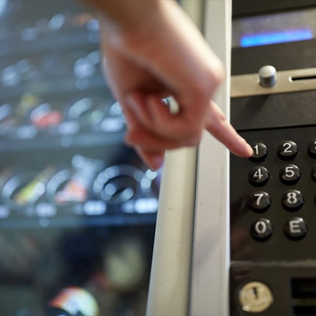 pixta_29343739_M_800